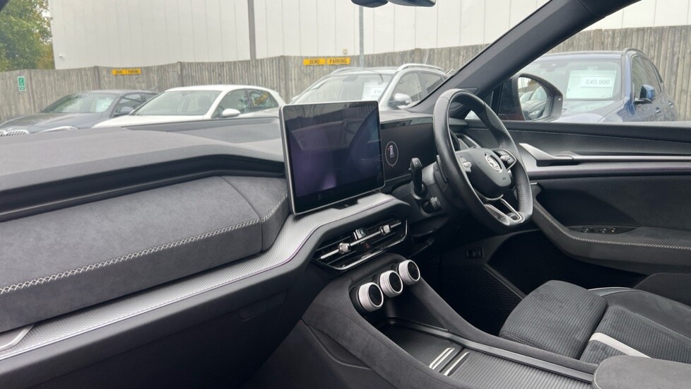 Used Skoda Kodiaq 2024 for sale - 76124310: Photo 2