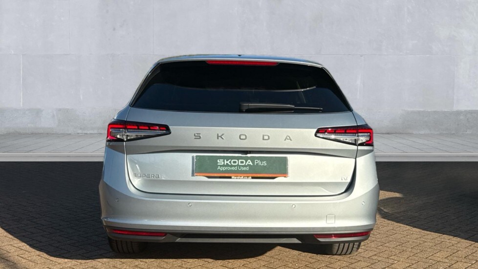 Used Skoda Superb 2025 for sale - 76229402: Photo 11