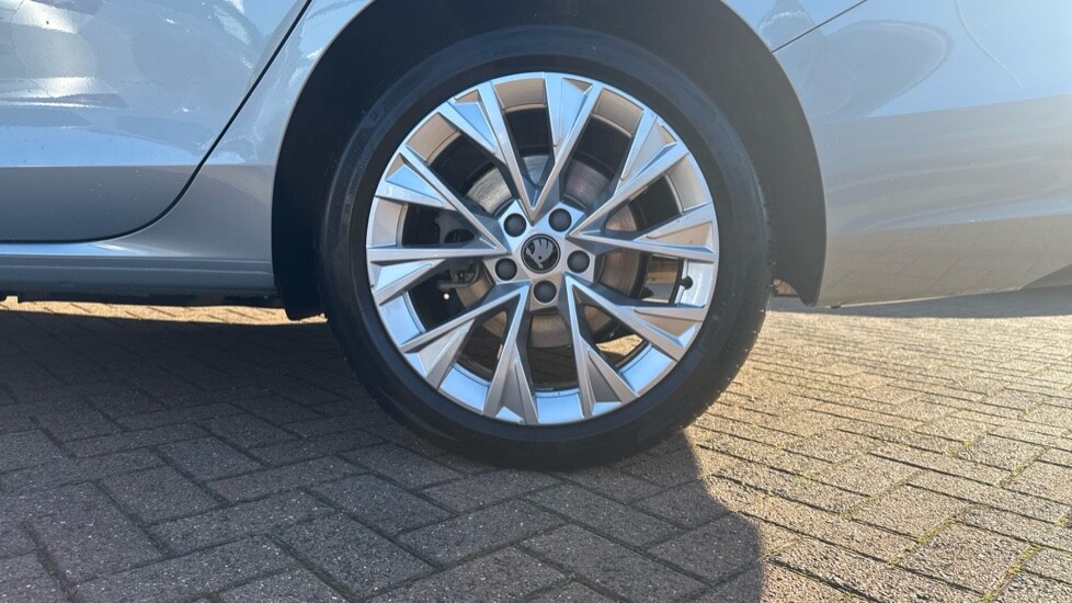 Used Skoda Superb 2025 for sale - 76229402: Photo 18