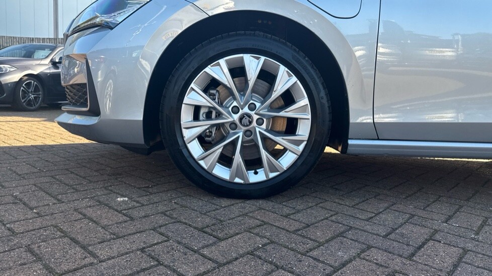 Used Skoda Superb 2025 for sale - 76229402: Photo 19