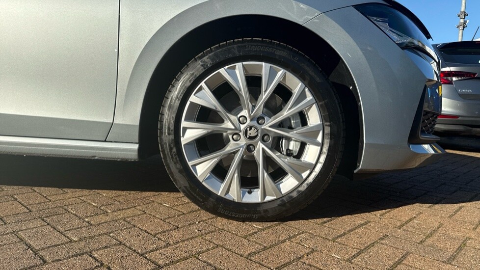 Used Skoda Superb 2025 for sale - 76229402: Photo 20