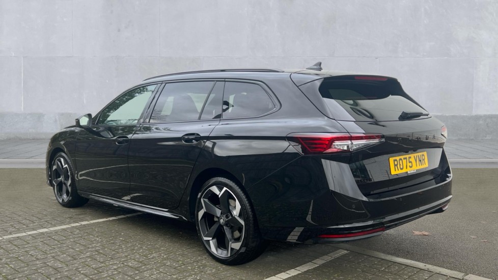 Used Skoda Superb 2025 for sale - 76873473: Photo 3