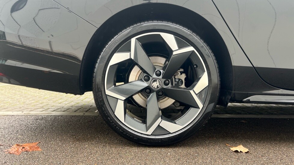 Used Skoda Superb 2025 for sale - 76873473: Photo 5