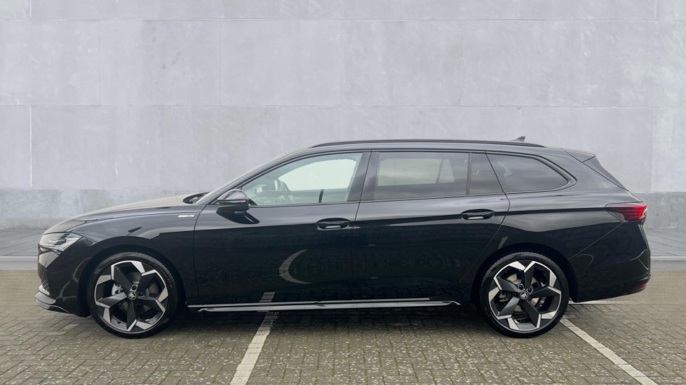 Used Skoda Superb 2025 for sale - 76873473: Photo 9