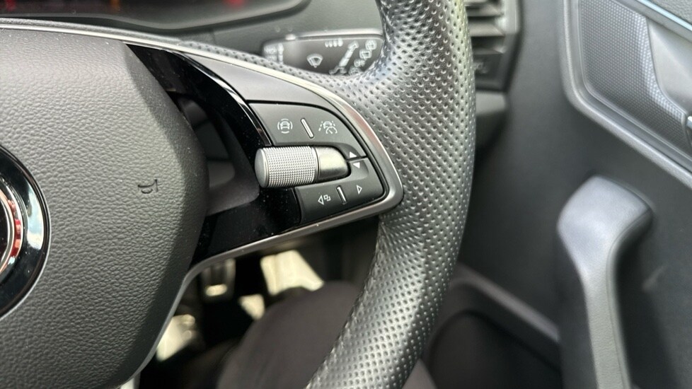 Used Skoda Karoq 2024 for sale - 76180231: Photo 22
