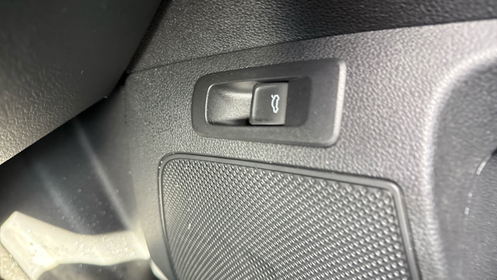 Used Skoda Karoq 2024 for sale - 76180231: Photo 37
