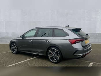 Used Skoda Octavia 2025 for sale - 76888655: Photo