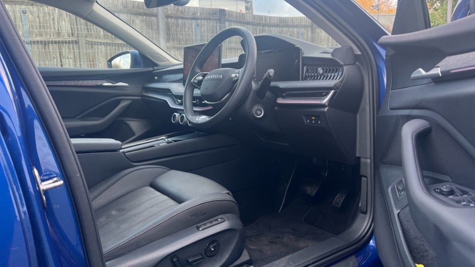 Used Skoda Superb 2025 for sale - 76872163: Photo 26