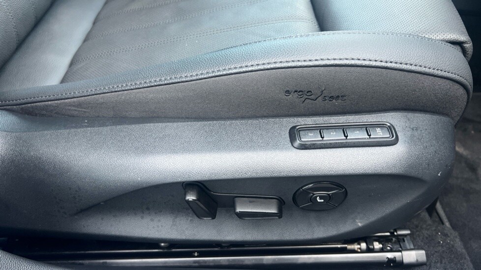 Used Skoda Superb 2025 for sale - 76872163: Photo 31