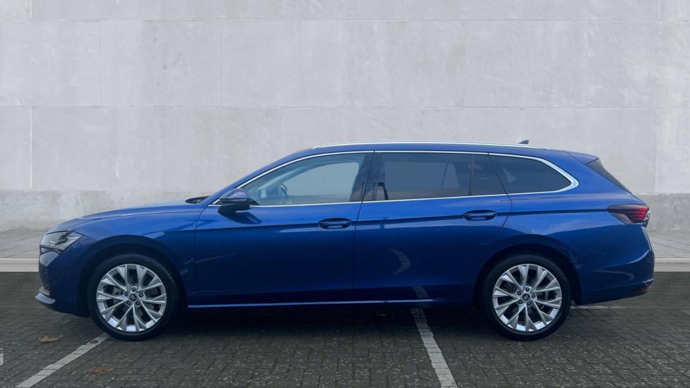 Used Skoda Superb 2025 for sale - 76872163: Photo 9