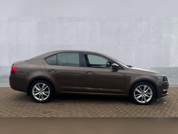 Used Skoda Octavia 2019 for sale - 76487381: Photo