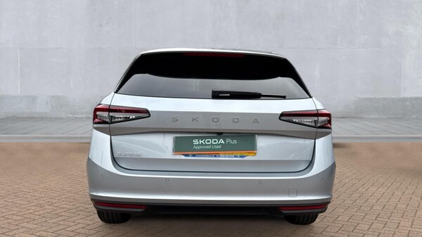 Used Skoda Superb 2025 for sale - 76015169: Photo 11