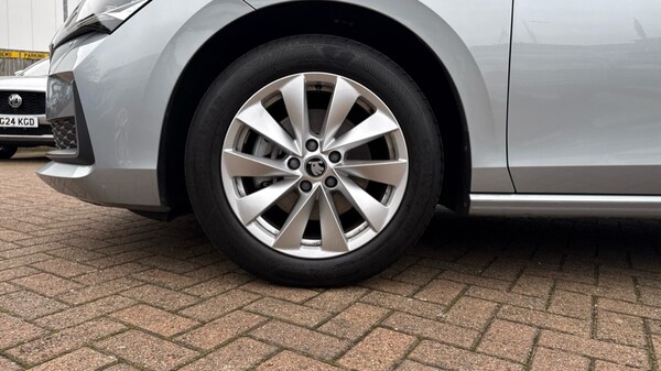 Used Skoda Superb 2025 for sale - 76015169: Photo 19