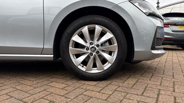 Used Skoda Superb 2025 for sale - 76015169: Photo 20