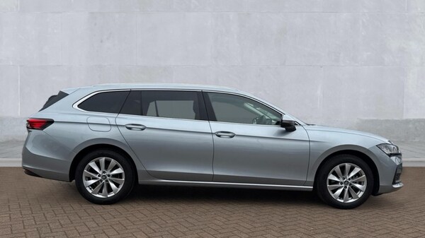 Used Skoda Superb 2025 for sale - 76015169: Photo 4