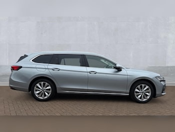 Used Skoda Superb 2025 for sale - 76015169: Photo 4