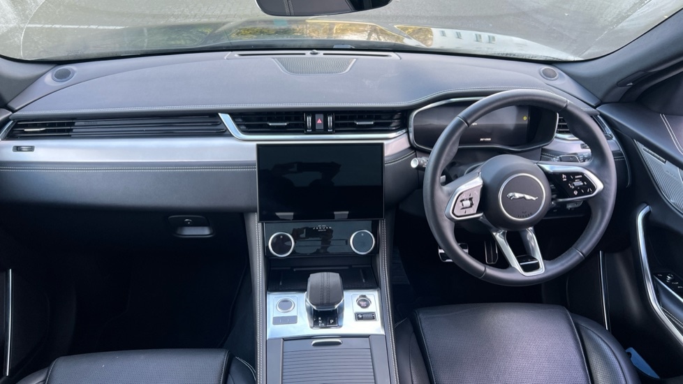 Used Jaguar F-Pace 2023 for sale - 76868674: Photo 11