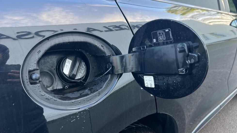 Used Jaguar F-Pace 2023 for sale - 76868674: Photo 21