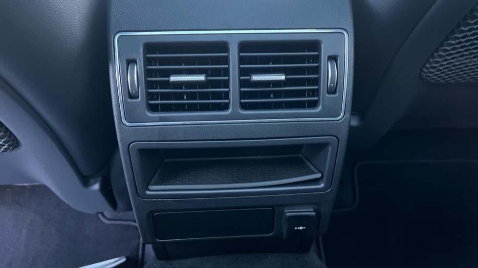 Used Jaguar F-Pace 2023 for sale - 76868674: Photo 33