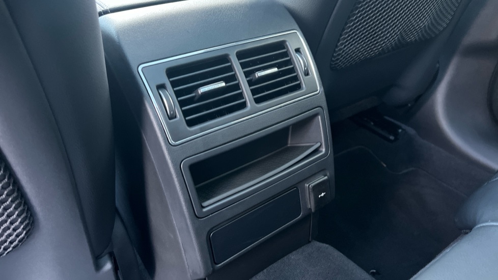 Used Jaguar F-Pace 2023 for sale - 76868674: Photo 38