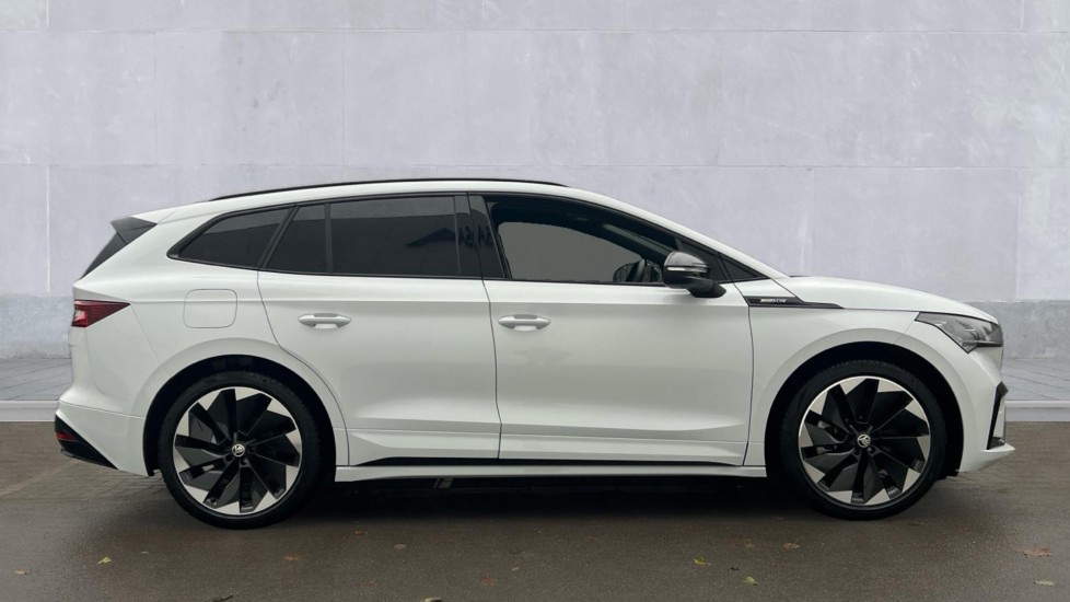 Used Skoda Enyaq 2025 for sale - 76874375: Photo 4