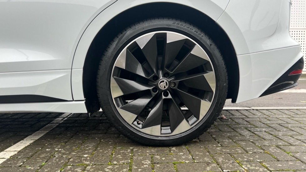 Used Skoda Enyaq 2025 for sale - 77013124: Photo 18