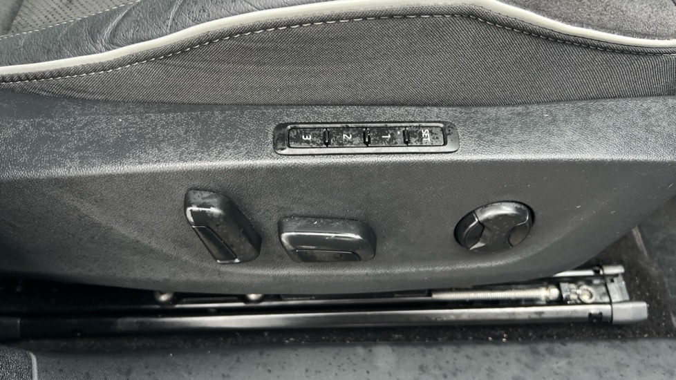 Used Skoda Enyaq 2025 for sale - 77013124: Photo 38