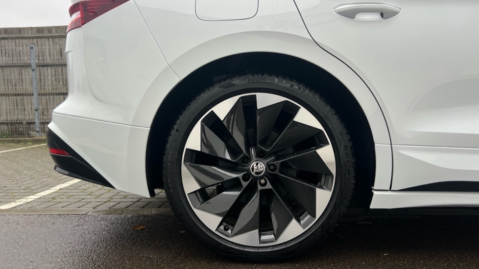 Used Skoda Enyaq 2025 for sale - 77013124: Photo 5