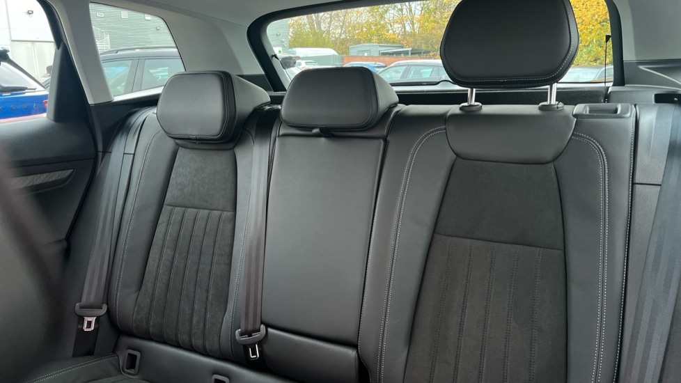 Used Skoda Karoq 2025 for sale - 76873834: Photo 15