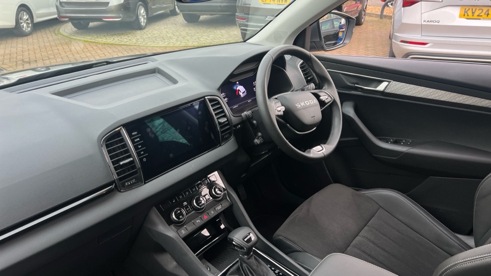Used Skoda Karoq 2025 for sale - 76873834: Photo 2