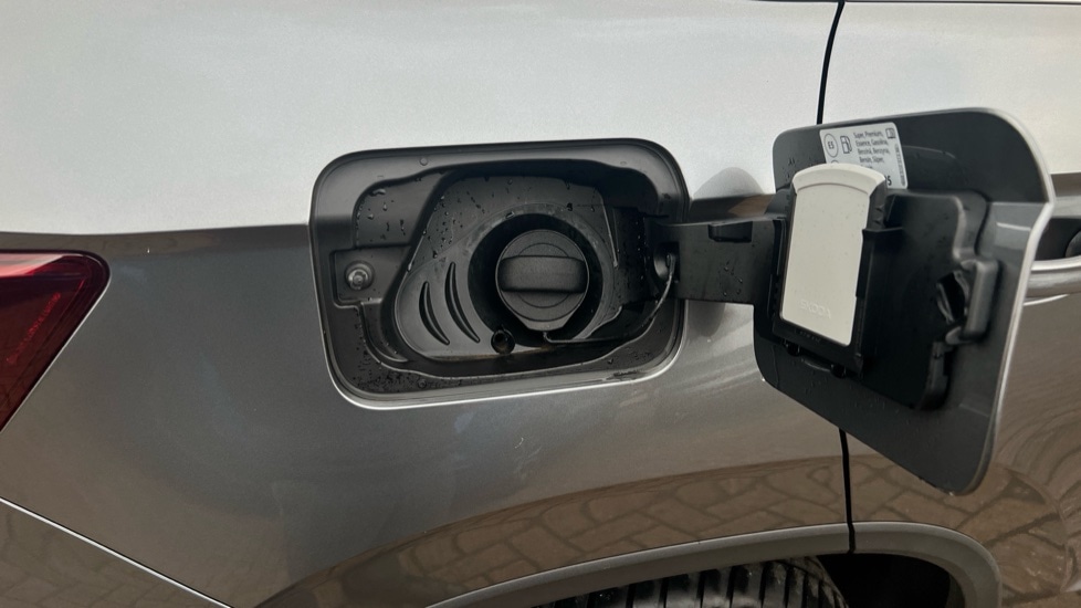 Used Skoda Karoq 2025 for sale - 76873834: Photo 29