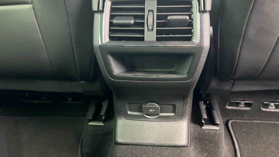 Used Skoda Karoq 2025 for sale - 76873834: Photo 32