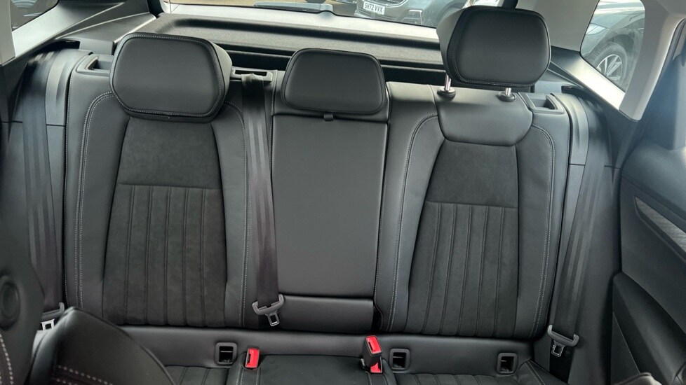 Used Skoda Karoq 2025 for sale - 76873834: Photo 33