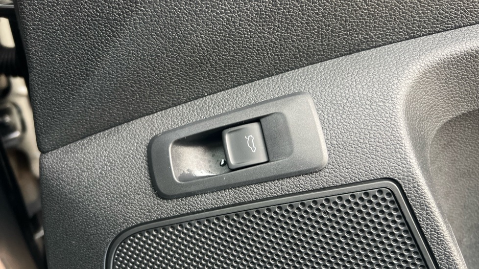 Used Skoda Karoq 2025 for sale - 76873834: Photo 41