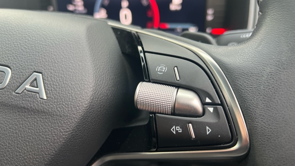 Used Skoda Karoq 2025 for sale - 76873834: Photo 44