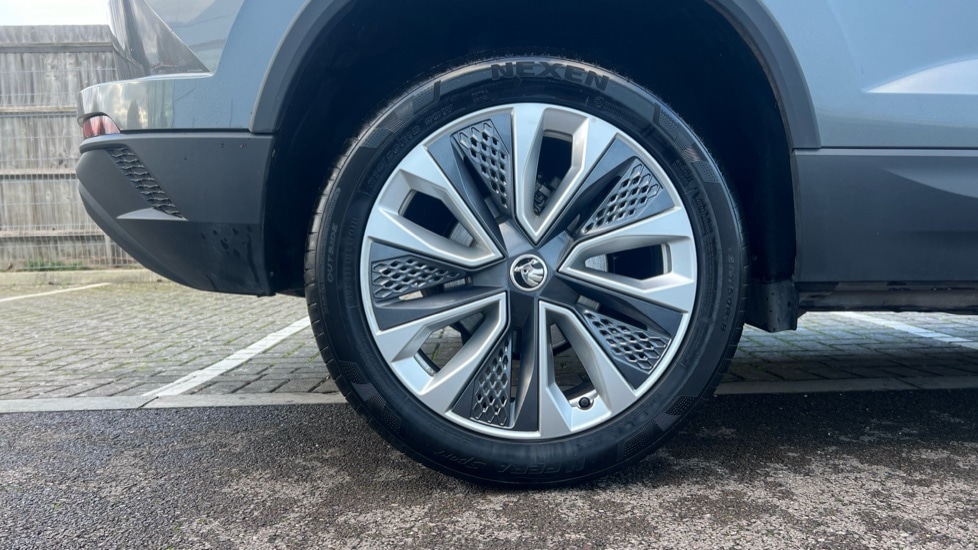 Used Skoda Karoq 2024 for sale - 76872431: Photo 5