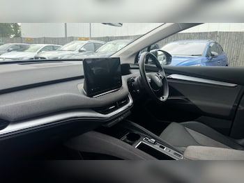 Used Skoda Enyaq 2024 for sale - 76217316: Photo 2