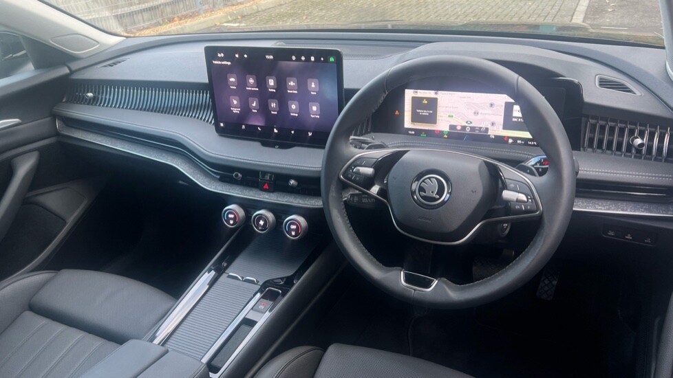 Used Skoda Superb 2024 for sale - 76966571: Photo 6