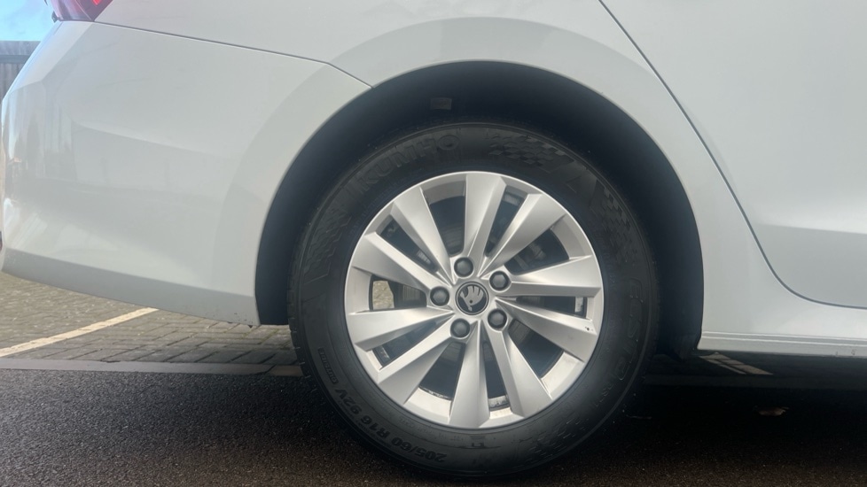 Used Skoda Octavia 2025 for sale - 76873210: Photo 5