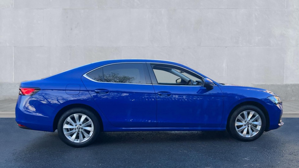 Used Skoda Superb 2025 for sale - 76872810: Photo 4