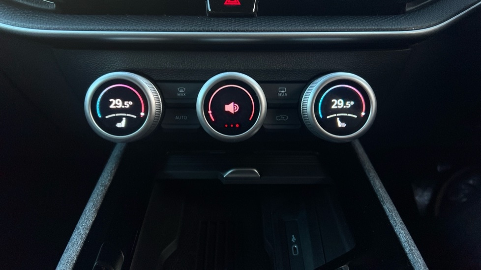 Used Skoda Superb 2025 for sale - 76872810: Photo 42