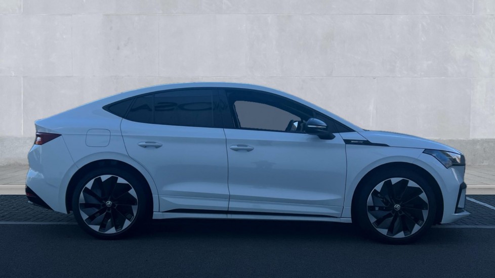 Used Skoda Enyaq 2025 for sale - 76868306: Photo 4