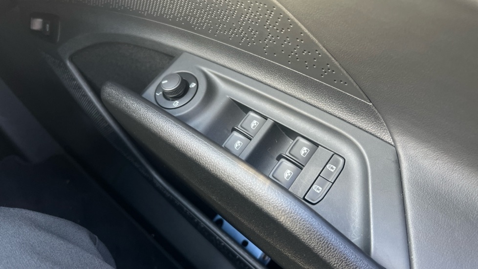 Used Skoda Enyaq 2025 for sale - 76868306: Photo 40