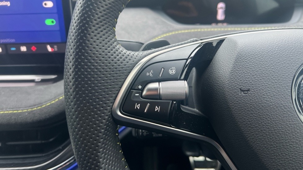 Used Skoda Enyaq 2025 for sale - 76796533: Photo 34