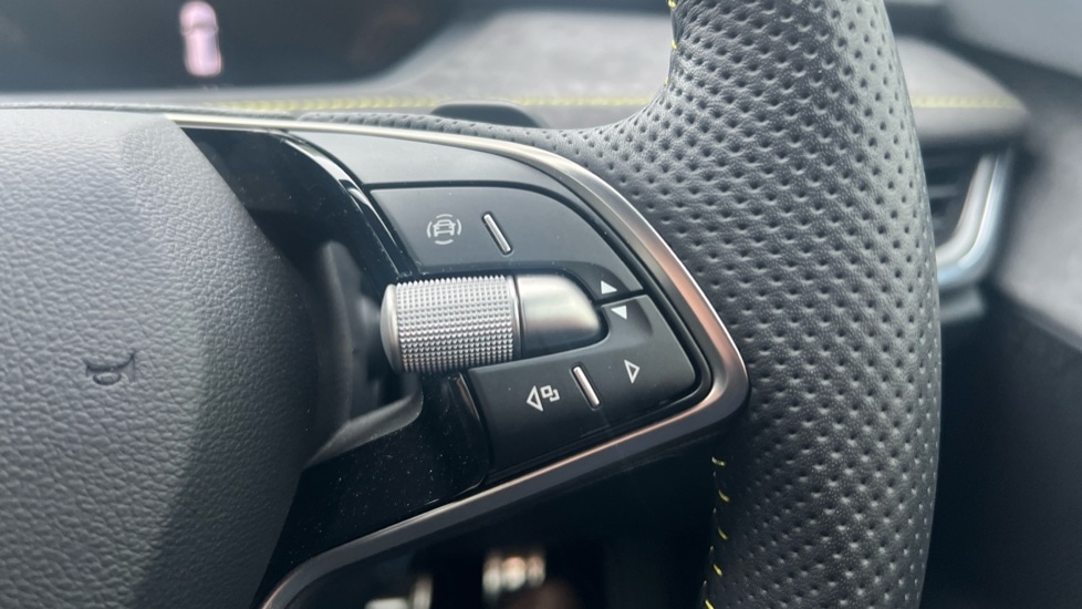 Used Skoda Enyaq 2025 for sale - 76796533: Photo 35