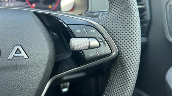 Used Skoda Karoq 2025 for sale - 75467769: Photo 21