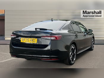 Used Skoda Superb 2025 for sale - 75468085: Photo