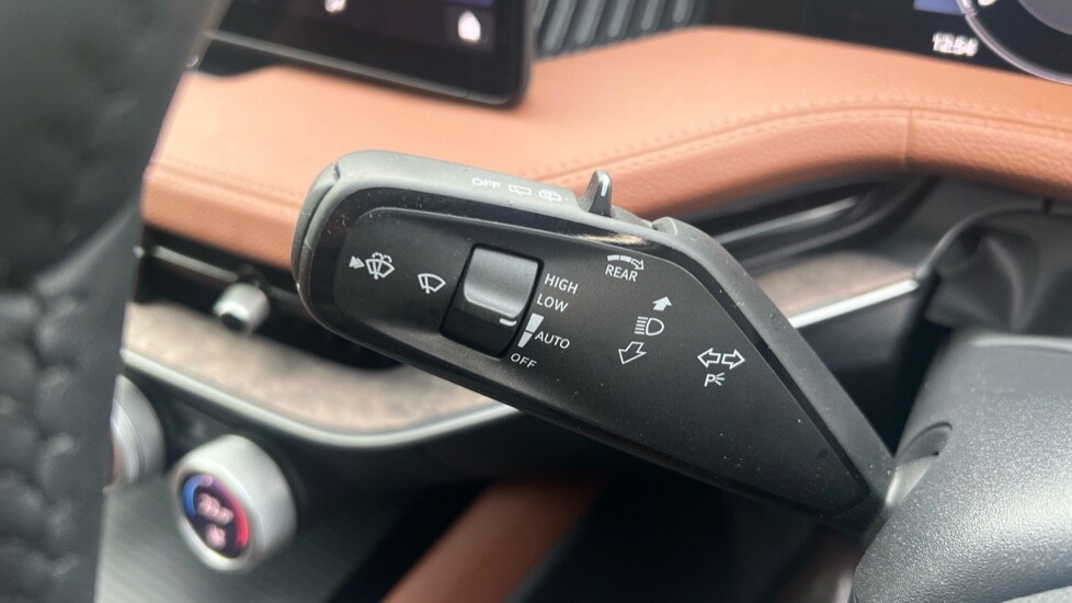 Used Skoda Superb 2025 for sale - 76870609: Photo 38