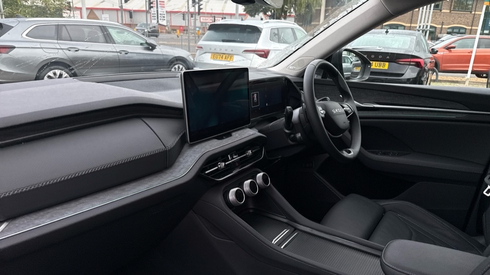 Used Skoda Kodiaq 2025 for sale - 76067158: Photo 2