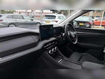 Used Skoda Kodiaq 2025 for sale - 76067158: Photo 2